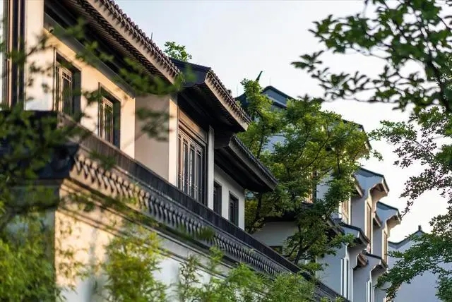 前福建地產(chǎn)首富身價一夜歸零，中式豪宅之王泰禾摘牌